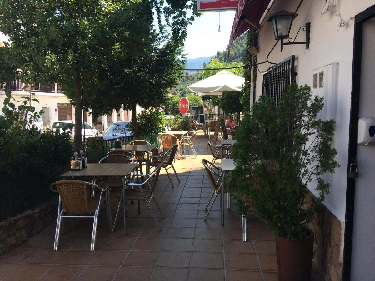 El Cruce Hornos Hotel Bagian luar foto