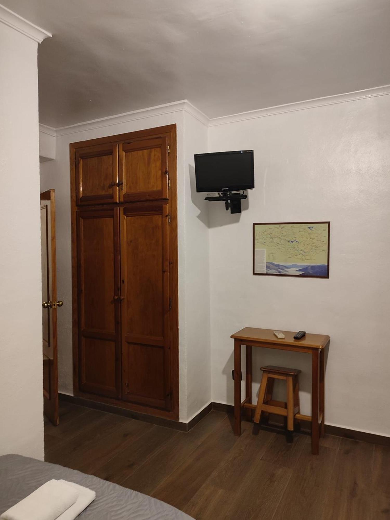 El Cruce Hornos Hotel Bagian luar foto